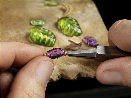 璀璨藝術(shù)的誕生 探秘寶格麗珠寶工藝如何鑄就其永恒價值